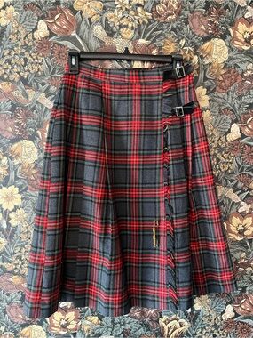 Vintage Lady Bird Classic Red and Black Tartan Pleated Skirt Kilt Punk Academia